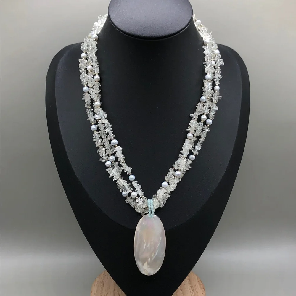 LUCAS LAMETH LUC MOTHER of PEARL Pendant Quartz Crystal Bead Necklace Pearls 925
